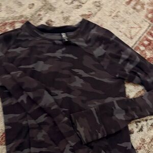 Athleta Girl Black and gray Camo Long Sleeve Shirt - very soft